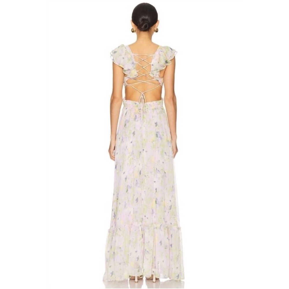 ASTR The Label Primrose Dress in Lavendar Multi Floral - Picture 2 of 8